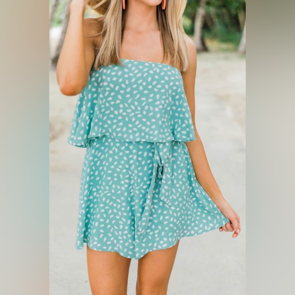 Pink Lily Blue Spotted Leopard Strapless Romper